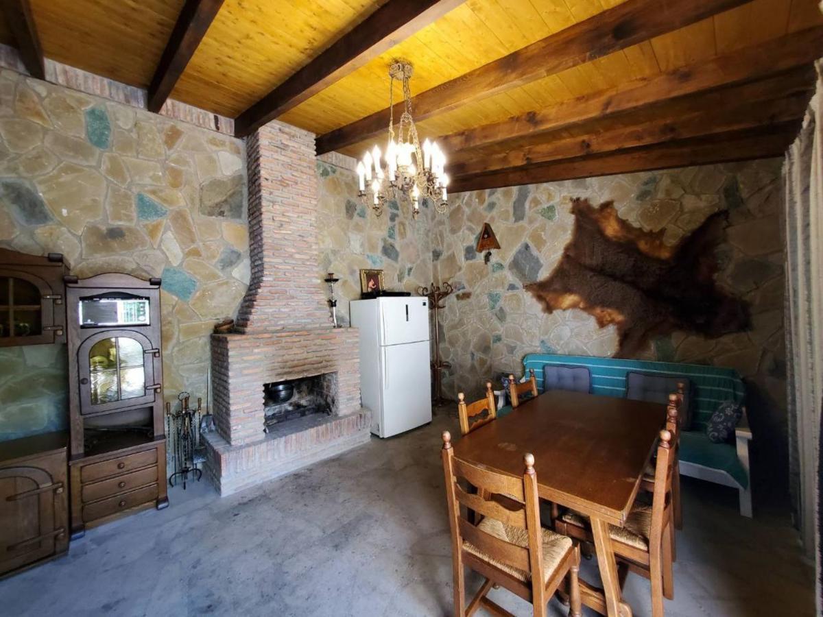 Guesthouse Anna ティビリシ エクステリア 写真